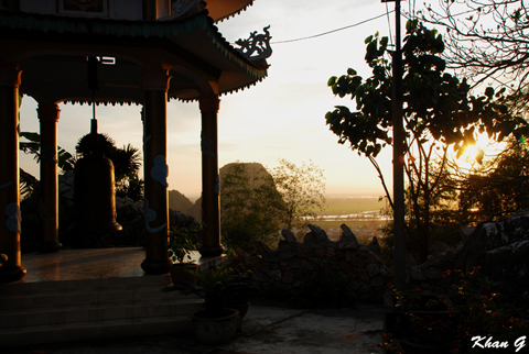 KỆ GÕ CHUÔNG TO (Đại hồng chung)