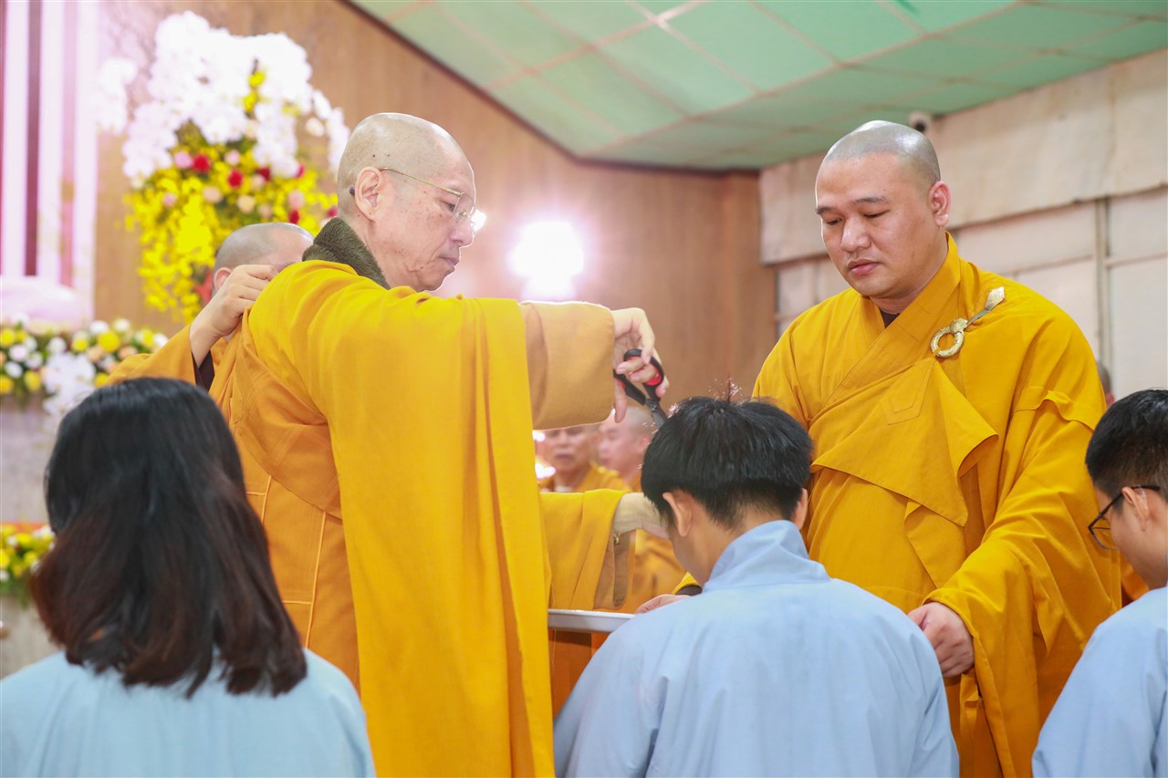 Vấn đáp Phật Pháp số 50