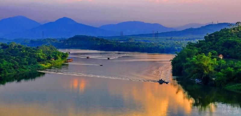 Bài hát: Con về với núi với sông – TT. Thích Chân Quang