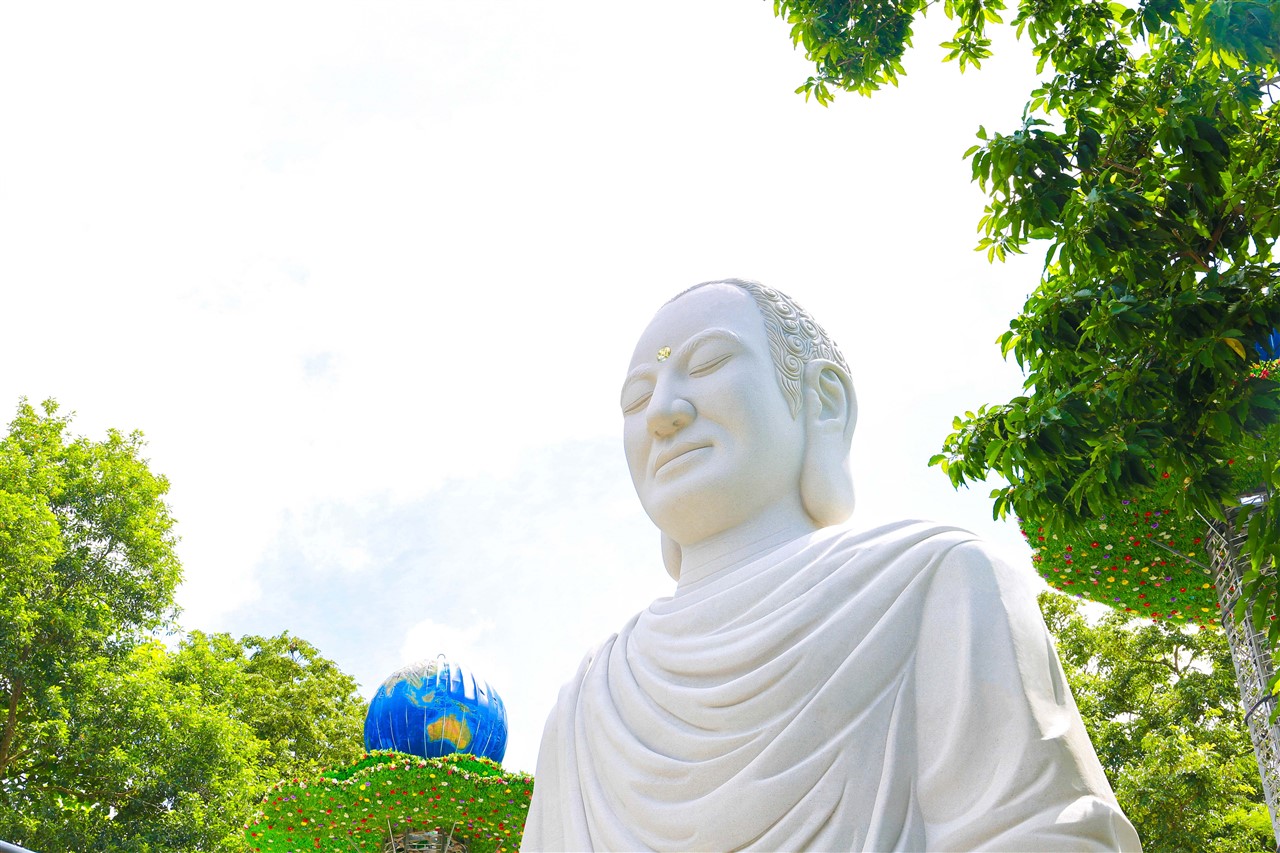 Trọn lòng theo Phật