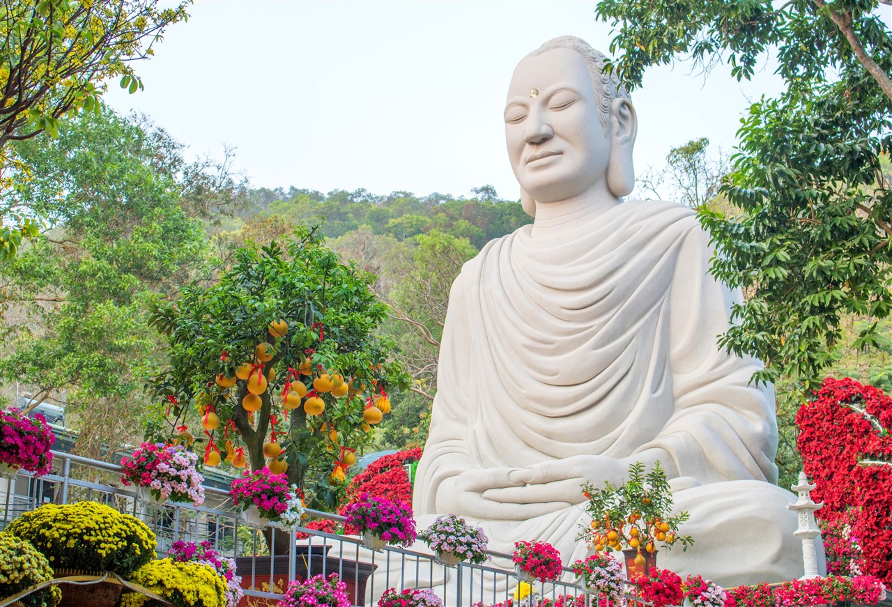 Nghìn đời theo Phật