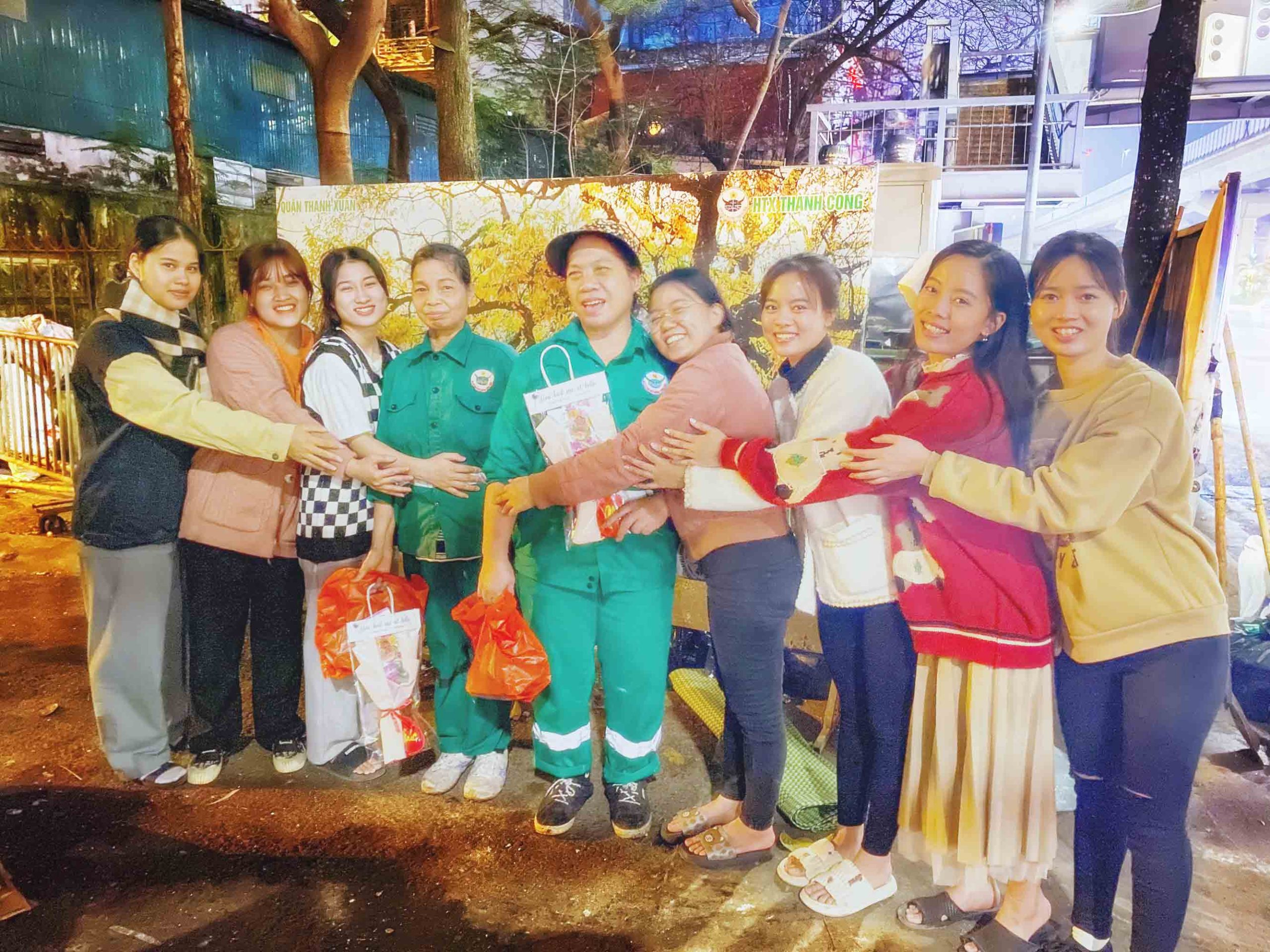 Tôn vinh những người phụ nữ thầm lặng