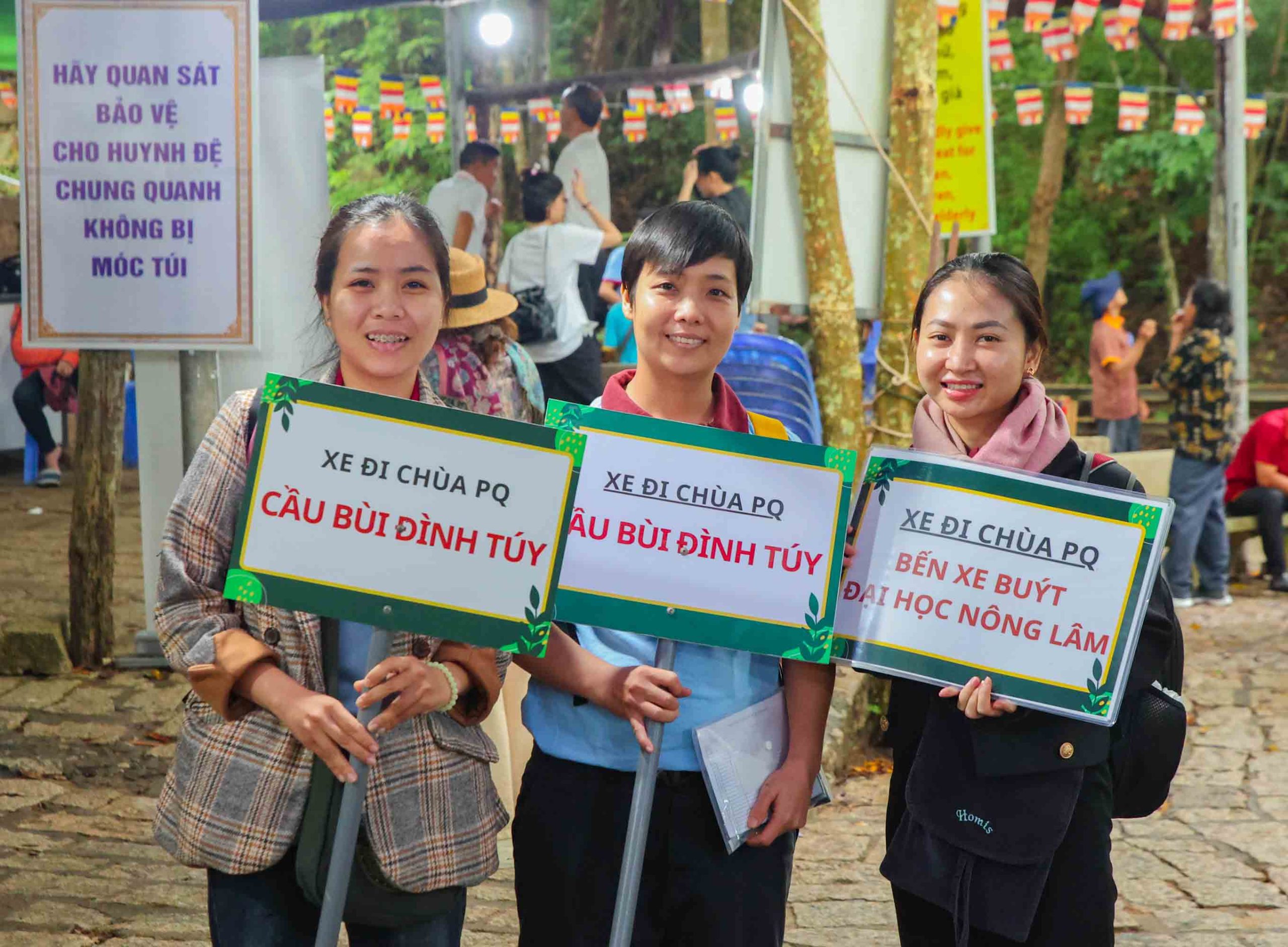 Bước chân của những người con Phật nô nức trở về Thiền Tôn Phật Quang